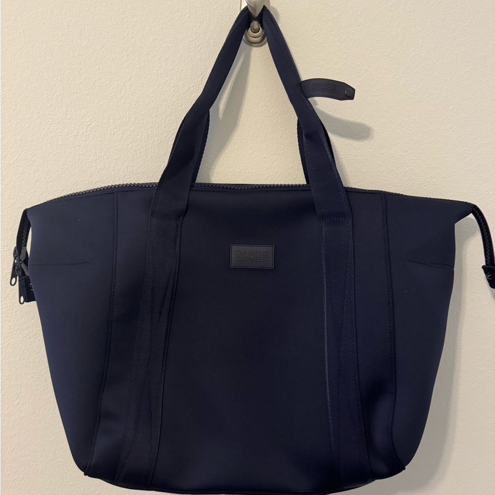 NWOT Dagne Dover Landon Large Carryall Duffel